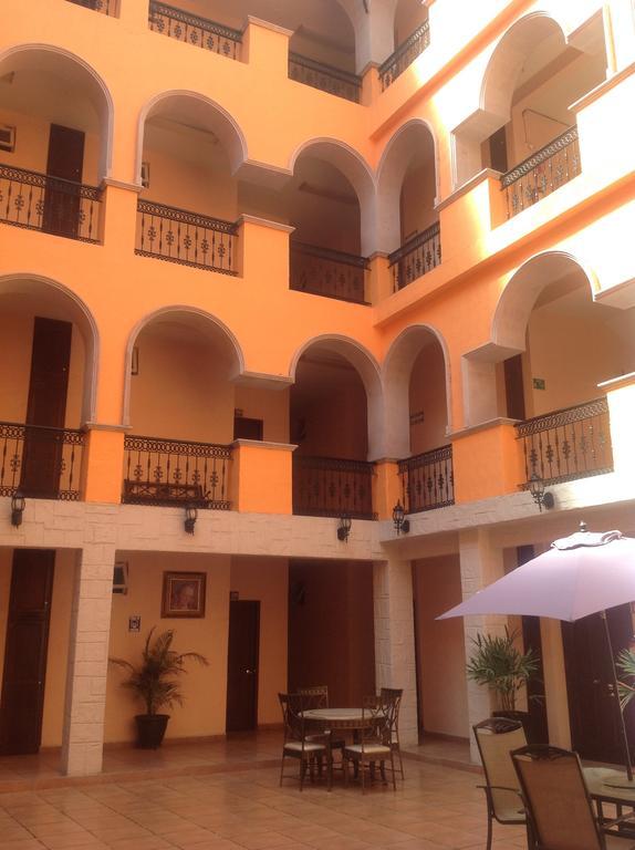 Hotel Genoves San Juan de los Lagos Exterior photo